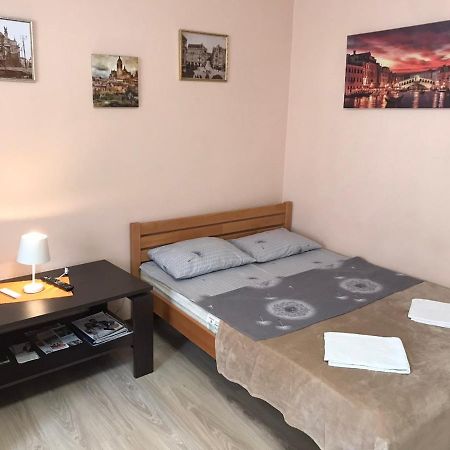 Apartment Near The Forum Mall Lviv Buitenkant foto