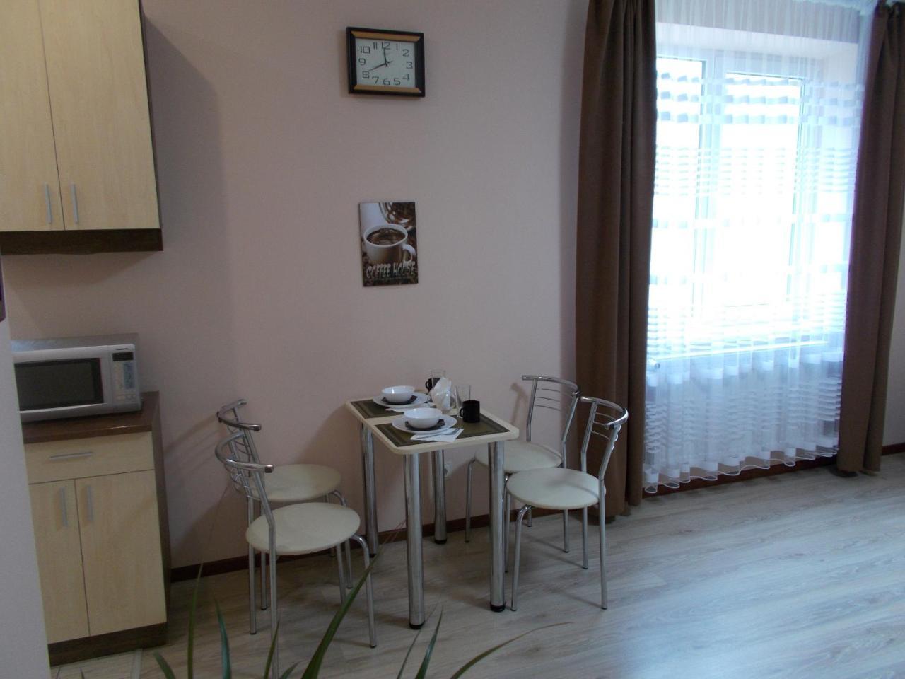 Apartment Near The Forum Mall Lviv Buitenkant foto
