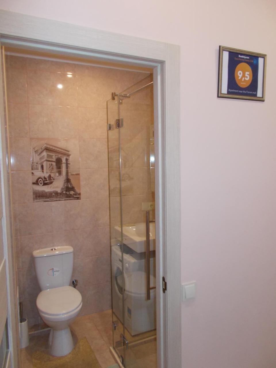 Apartment Near The Forum Mall Lviv Buitenkant foto