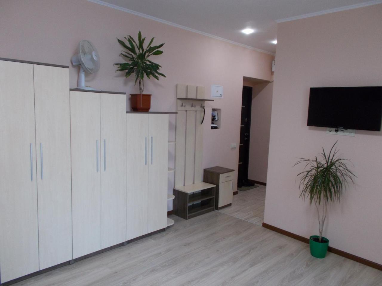Apartment Near The Forum Mall Lviv Buitenkant foto